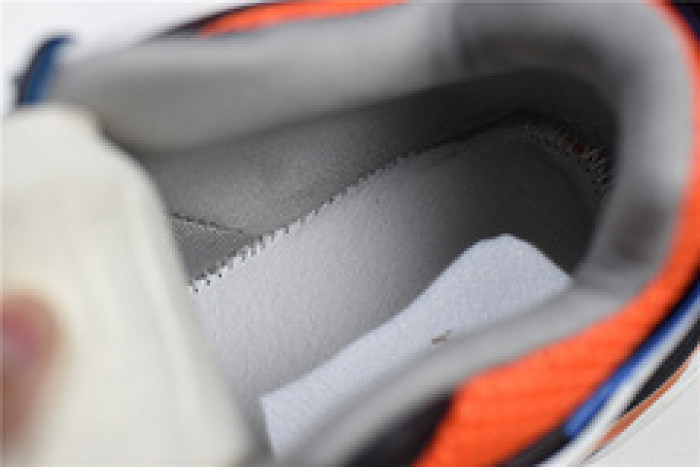 TRACK SNEAKER TS002
