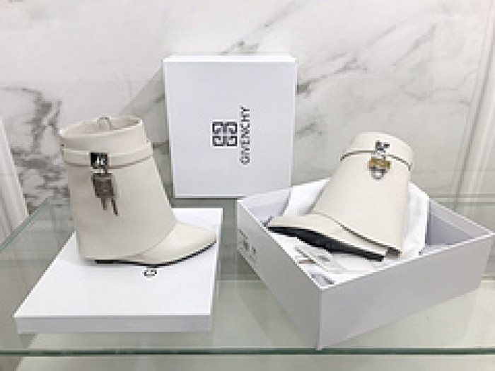 GIVENCHY BOOST GB 000019