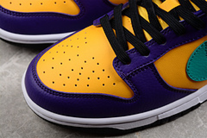 Nike Dunk Low LX Lisa Leslie (W) DO9581-500