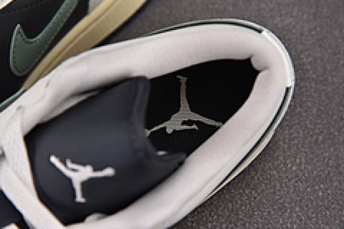 Jordan 1 Low Jade Smoke (Women