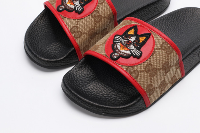 Gucc* Sandal64