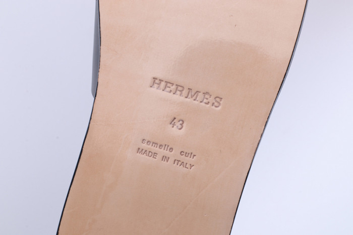 Herme* Sandal1
